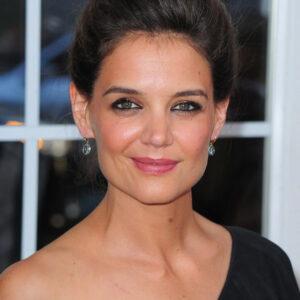 Unrecognizable? Katie Holmes’ Dramatic Transformation Has Everyone Talking!